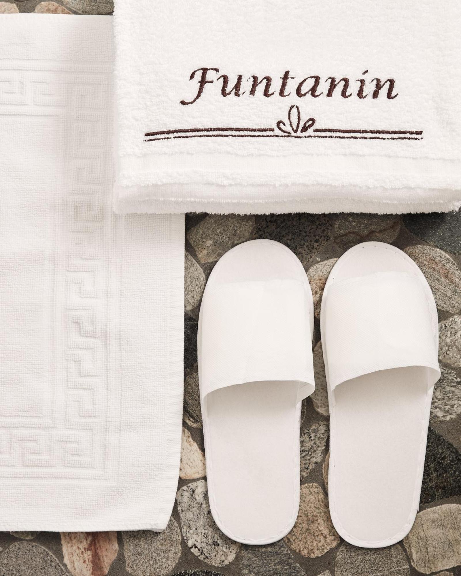 Funtanin Stay Cuggiono Bagian luar foto
